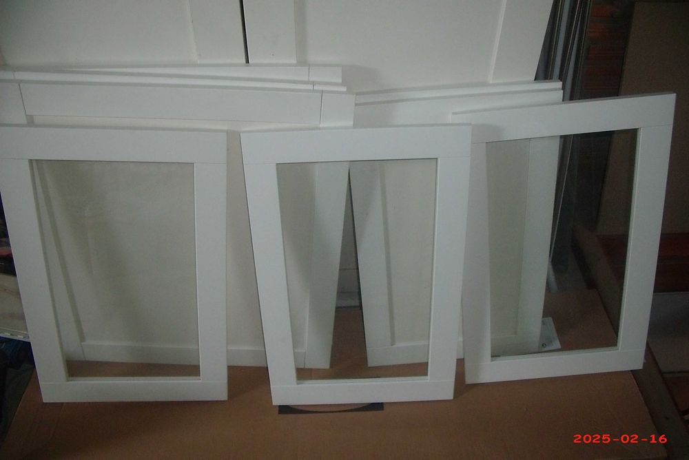Vendo 9 portas branco Besta Ikea  50euros