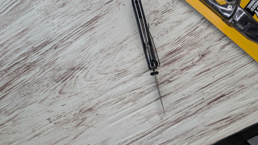 Ніж складний DeWalt DWHT10910