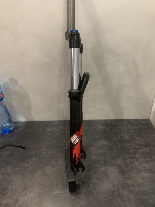 Вилка велосипедна ROCK SHOX REKON 26.