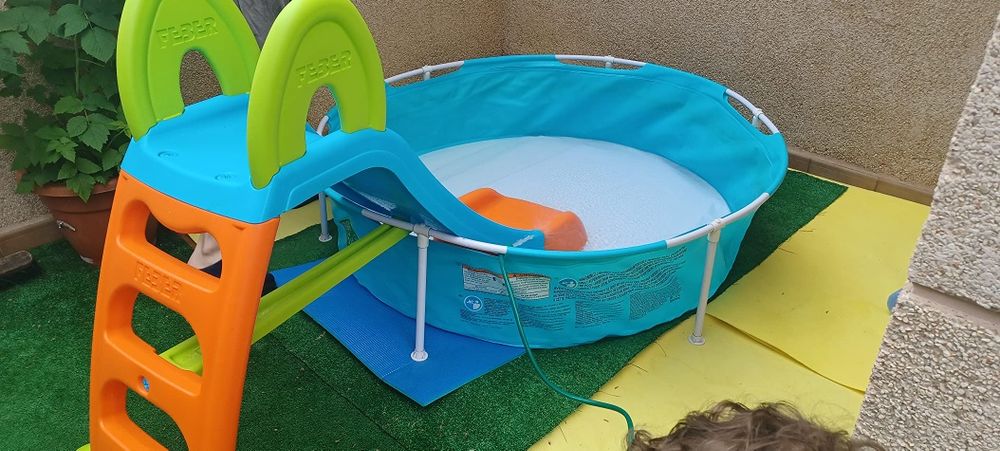 Escorrega com opção de água    2-7 anos   [150 cm] NOVO - ENVIO GRÁTIS