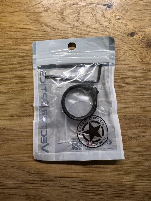 Osłona ochronna 28-30mm do kolimatora Vector Optics