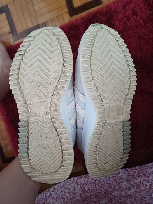 Tênis Adidas Feminino - Tamanho 36