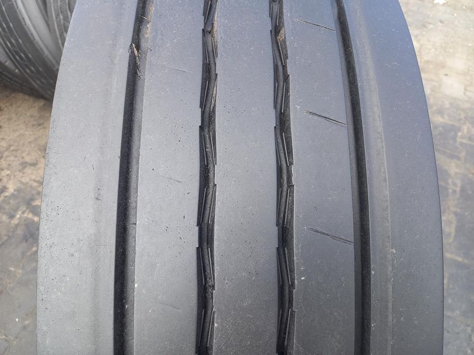 Opona używana ciężarowa 285/70R19.5 CONTINENTAL 350zł C2716 REZERWACJA