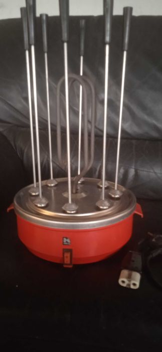 Grelhador elétrico para espetadas ou kebab