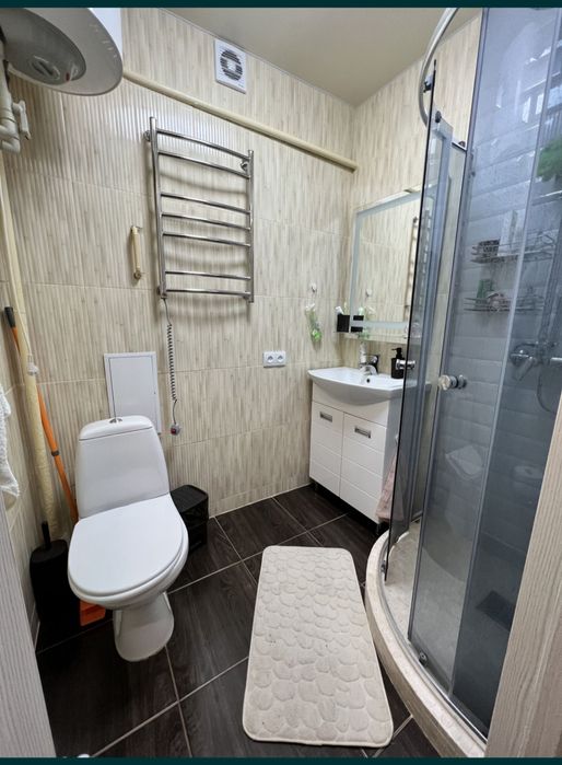 Здам подобово квартиру