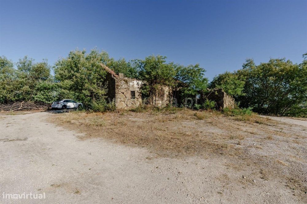 Quintinha T2 / Covilhã, Ferro
