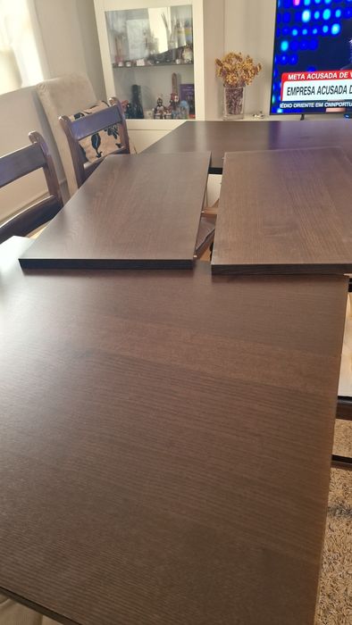 Mesa de Jantar e 6 Cadeiras