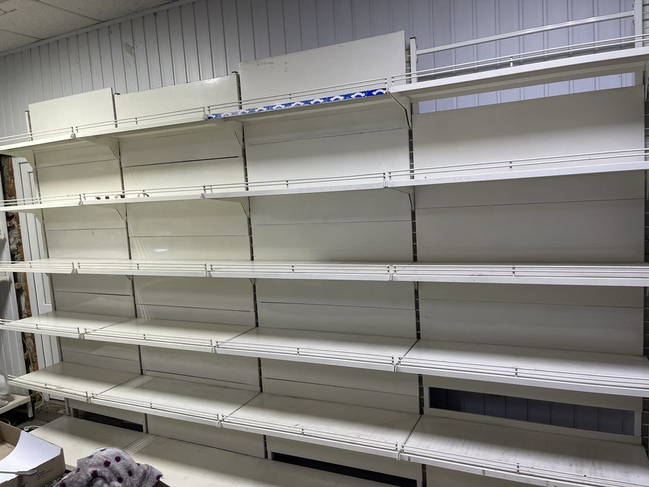 Торгівельний стелаж