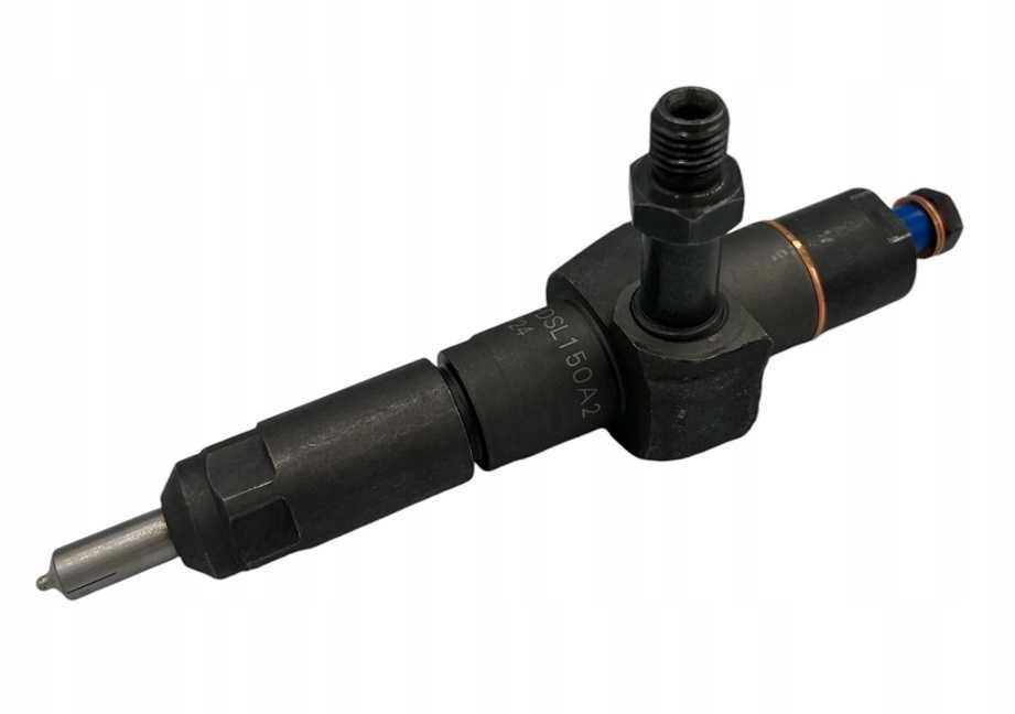 URSUS C-360 WTRYSKIWACZ paliwa kompletny wtryskiwacze  KPL. 4 SZT.