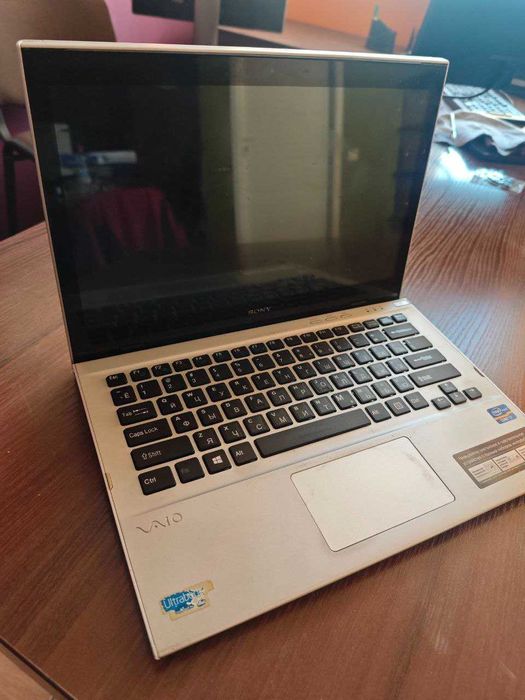 Ноутбук Sony VAIO SVT131A11V / i7 / 8GB / SSD / Windows 10 / 13.3"