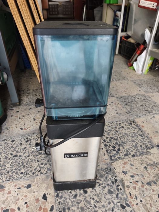 Moinho de Café Profissional Rancilio – Aço Inoxidável