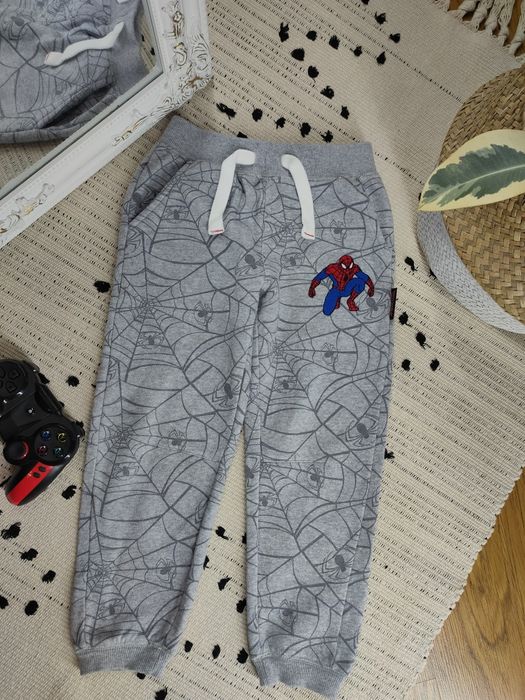 Спортивные штаны теплые 4-5 лет