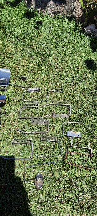 Suportes metalucos para papel higiénico