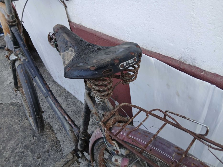 Bicicleta Pasteleira para restauro