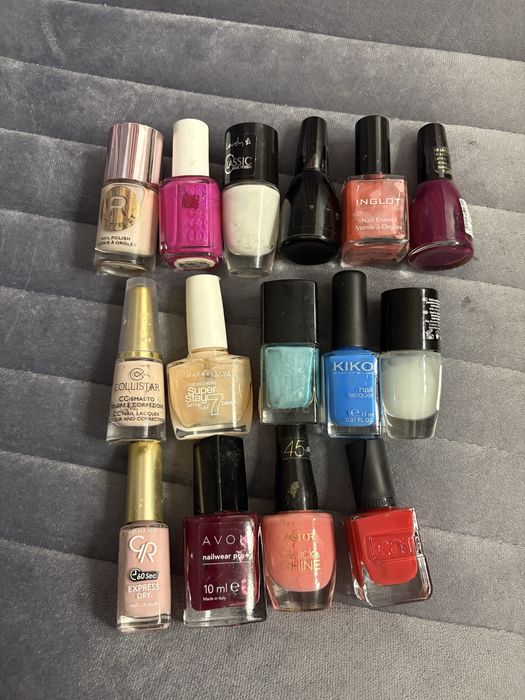 Lakiery do paznokci klasyczne Douglas, Essie, Kiko, Inglot i inne