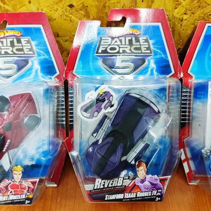 Hot Wheels Battle Force 5 de 2009 Scarib, Saber, Reverb e Buster Tank
