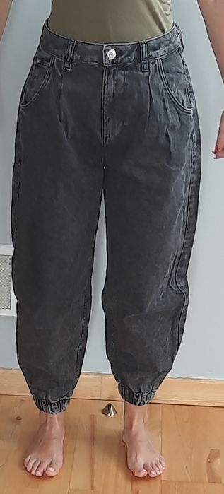 Spodnie jeansowe Bershka 36