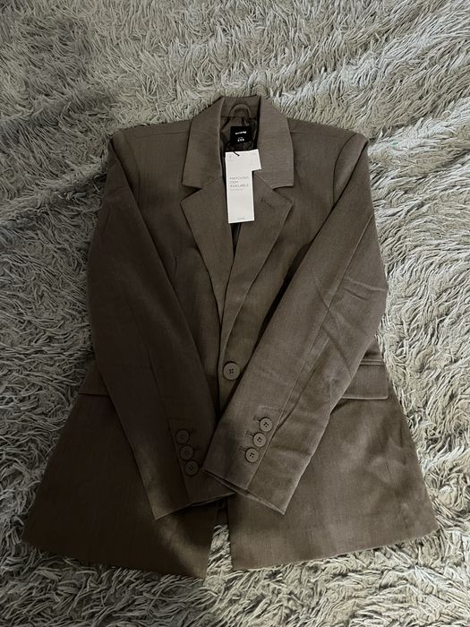 Жіночий піджак шоколадний