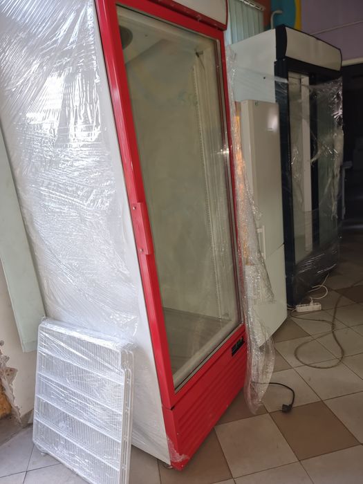 Холодильник для напитков FRIGOGLASS