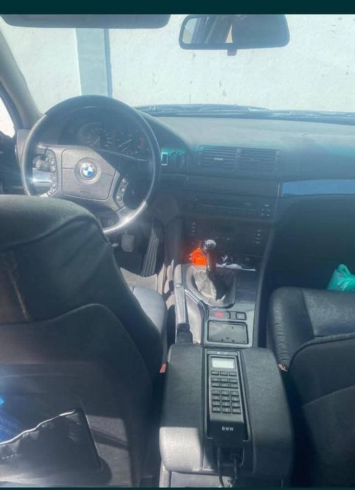 Carro BMW TDS 520