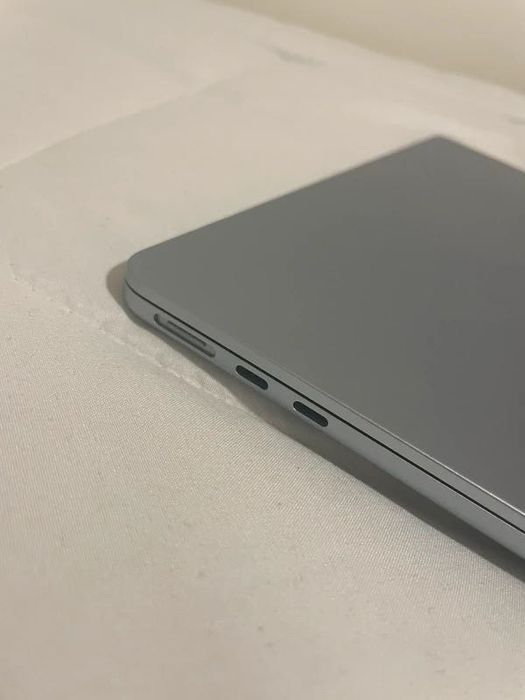 MacBook Air 13" | 2025 | M4 | 16GB | 256GB SSD