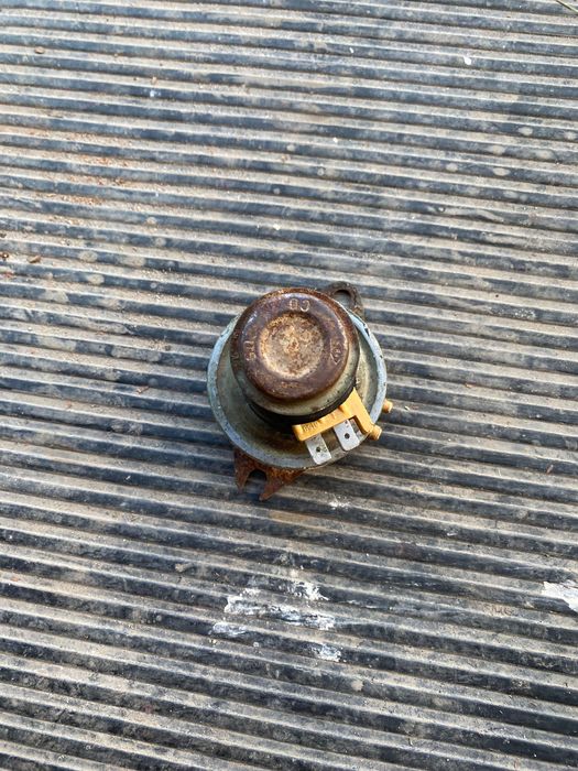 Насос склоомивача ВАЗ 21011 2103 2102.