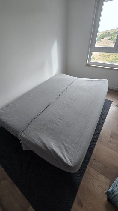 Pack Quarto: Sofá-Cama IKEA (200x140) + Tapete Cinzento (230x160)