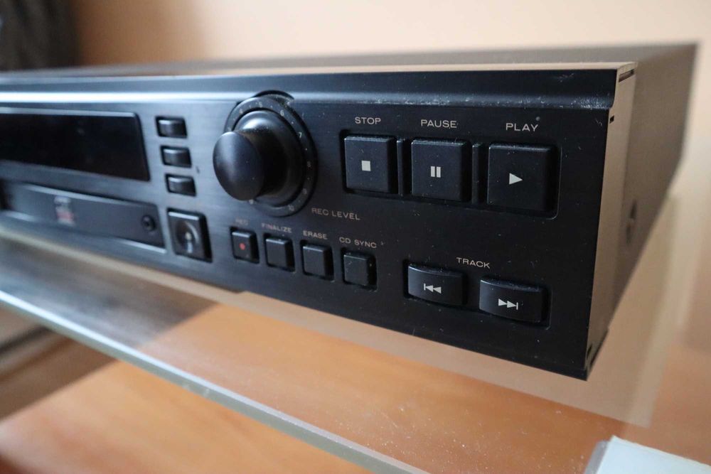 Marantz DR-700 Hing-End Cd Recorder
