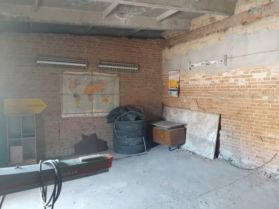 Сдам складское помещение в центре города.
