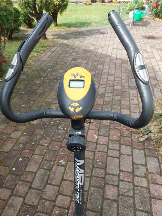 Stacjonarny rower treningowy