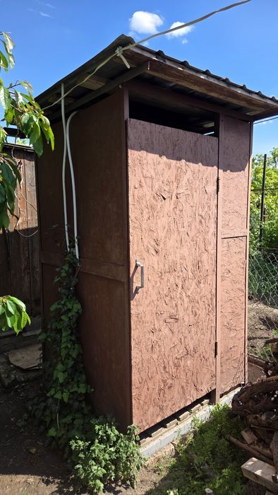 Літній душ, металевий каркас