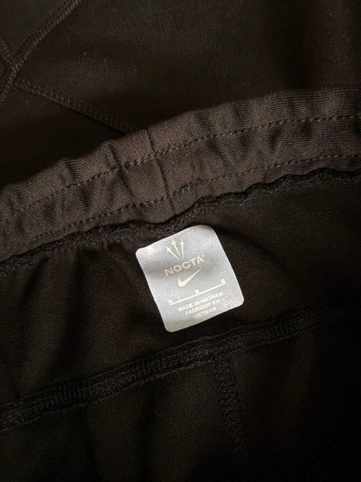 Czarny dres Nike Nocta