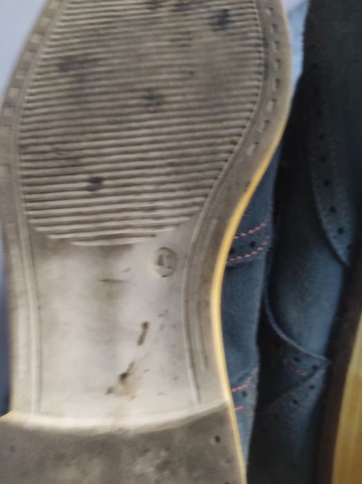 Vendo sapatos de camurça