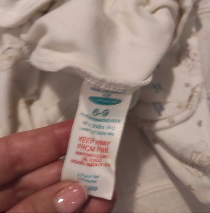 Pajacyk/Śpioszki Mothercare ze stopkami na 6-9 mcy