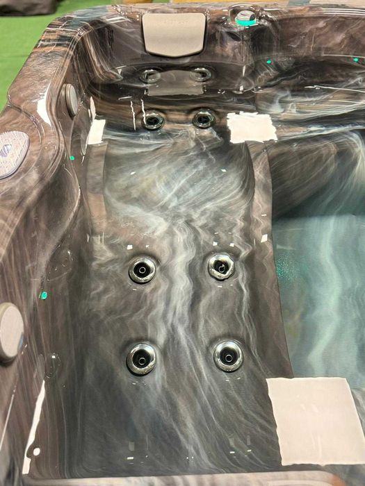 Wanna Jacuzzi Viskan TROLLO – Luksusowy hydromasaż dla 6 osób, 26 dysz