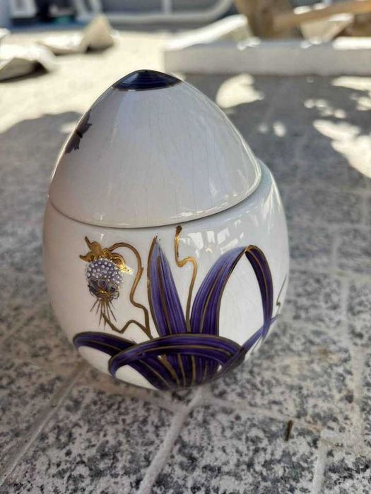 Peça decorativa pintada a mão