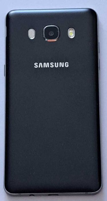 Telefon Samsung Galaxy J5, 5,2" 16 pamięć / 2 GB RAM