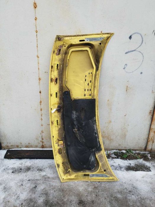 Капот Mercedes Vito 638, є варіанти