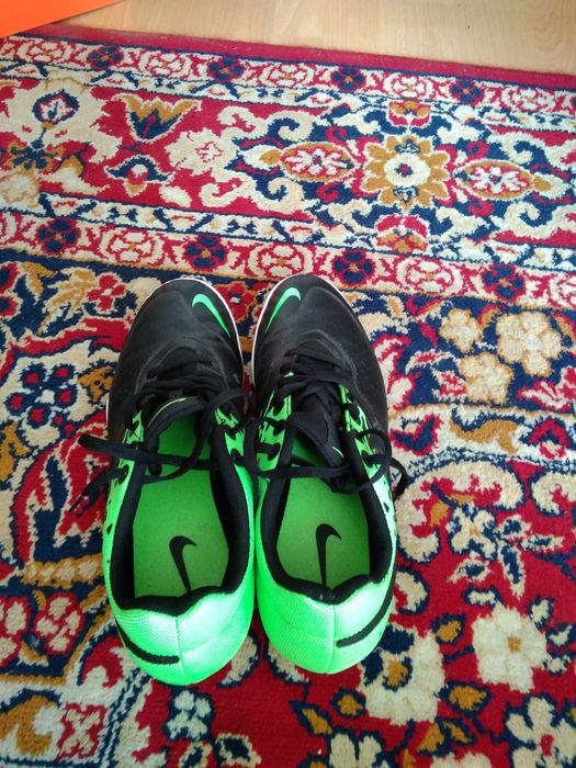 Buty NIKE halowe