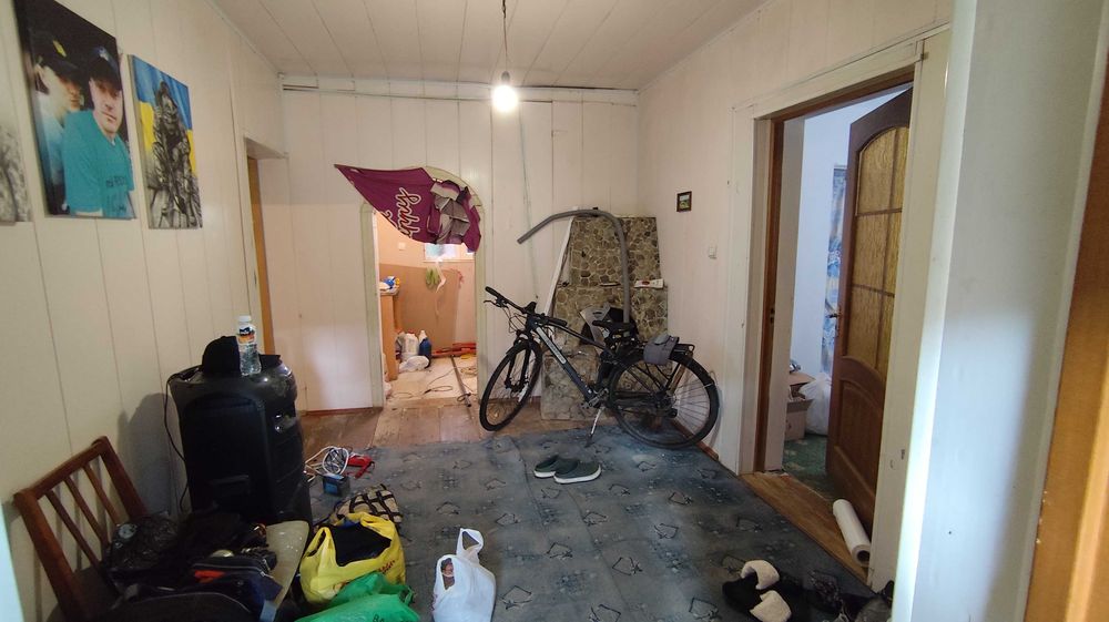 Продається квартира. 62 м2. Яремче. Центр. Ділянка. Газ. Гори.