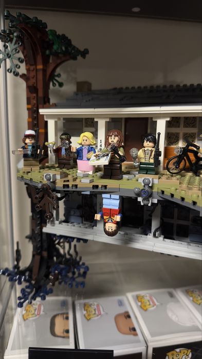 Lego Stranger Thing “ The upside down “