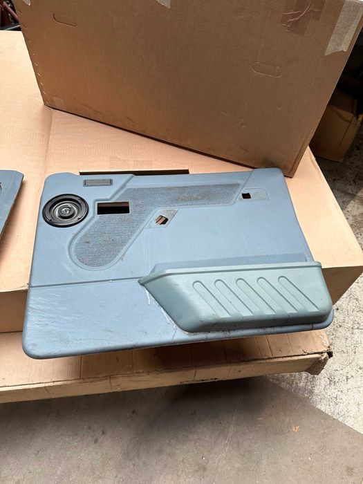 Land Rover Discovery 200 forras azul interior 3 portas