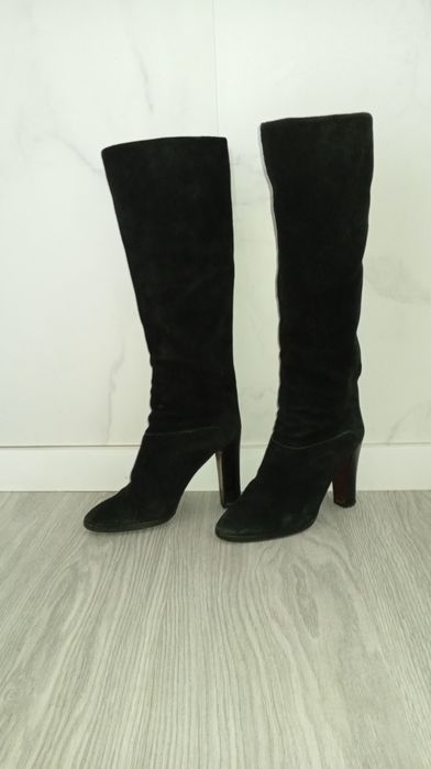 Botas de Cano Alto Victor Hugo - Camurça Preta (Tam. 37)