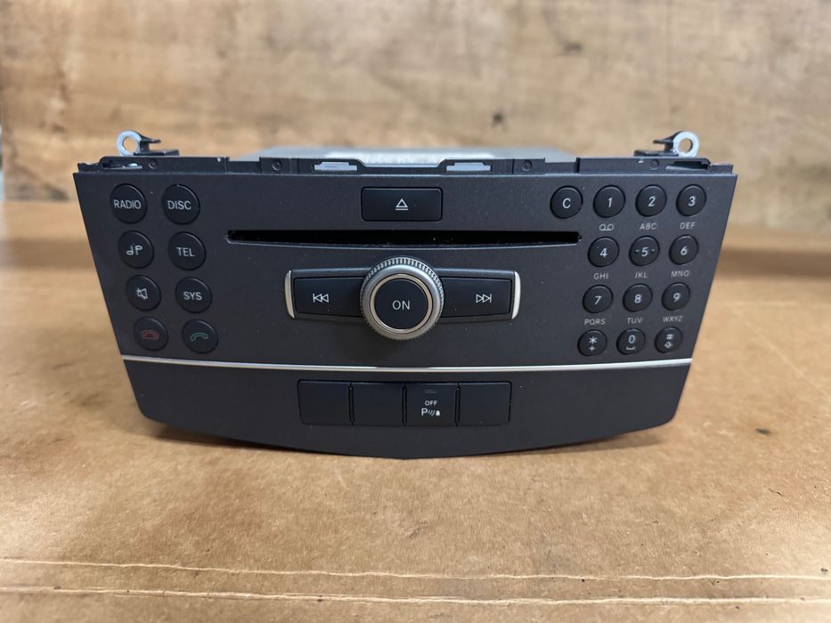 Radio Mercedes W204 C200 C220 A20490.07202 \ A2049.015401