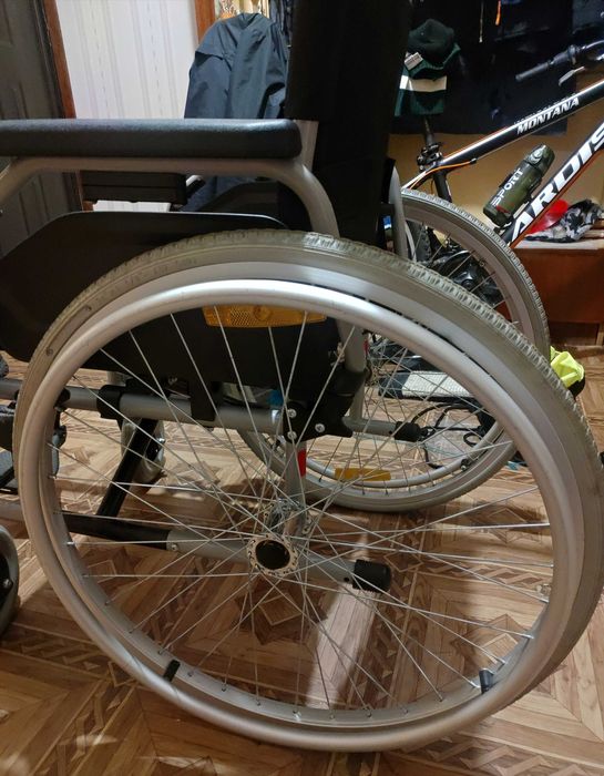 Оренда.Візочок для людей з обмеженими можливостями