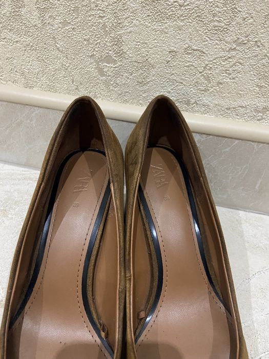 Продам туфлі