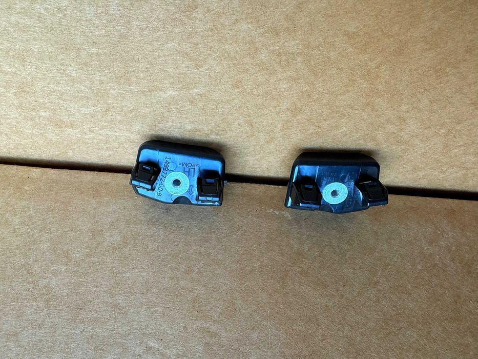 Tesla Model Y крепление переднего бампера внутренний