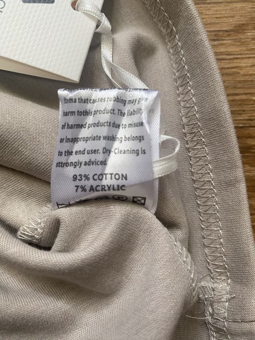 Літній костюм бежевого кольору