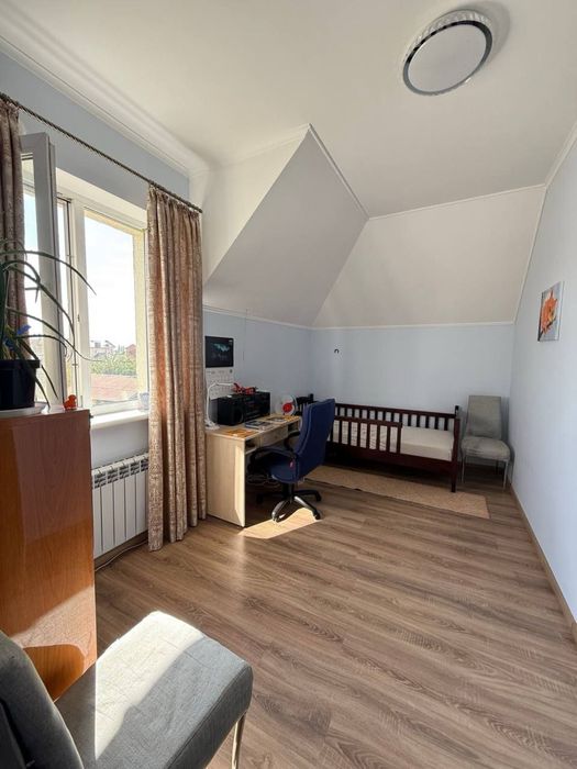 Затишний будинок для родини у Березівці.