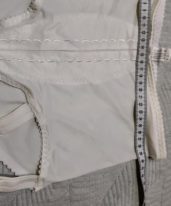 Pas do pończoch vintage